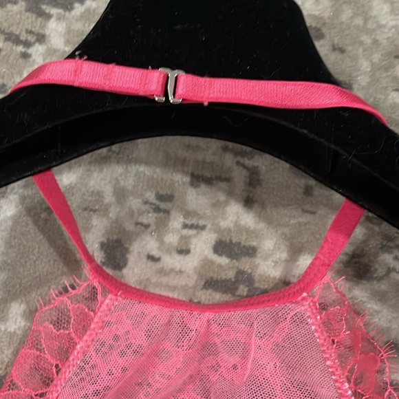 Victoria’s Secret lace halter bra 34D never worn - Picture 5 of 5